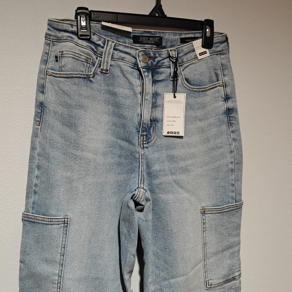 NWT Judy Blue Wide Leg Cargo Jeans Size 11 / 30 High Waisted Light Wash - Picture 4 of 9